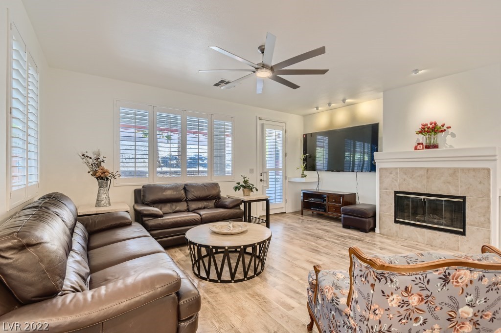 3705 Spring Shadow Road Las Vegas, NV 89129 - Photo 14 of 30 Gallery Image 14