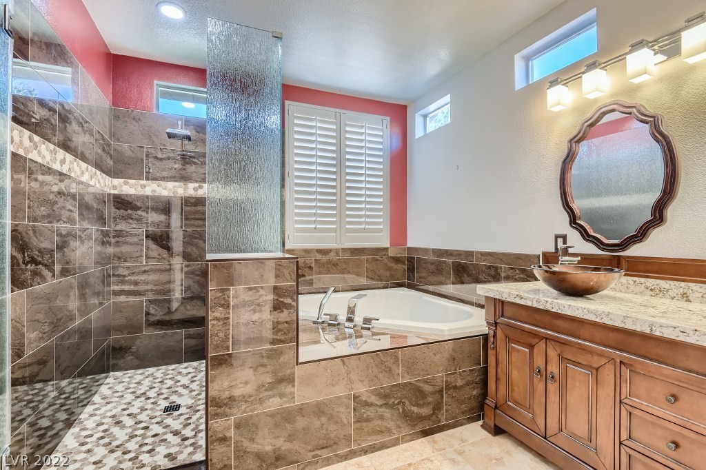 3705 Spring Shadow Road Las Vegas, NV 89129 - Photo 19 of 30 Gallery Image 19