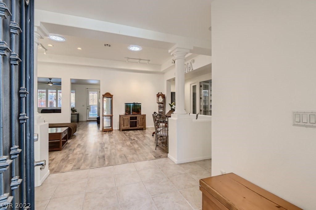 3705 Spring Shadow Road Las Vegas, NV 89129 - Photo 4 of 30 Gallery Image 4