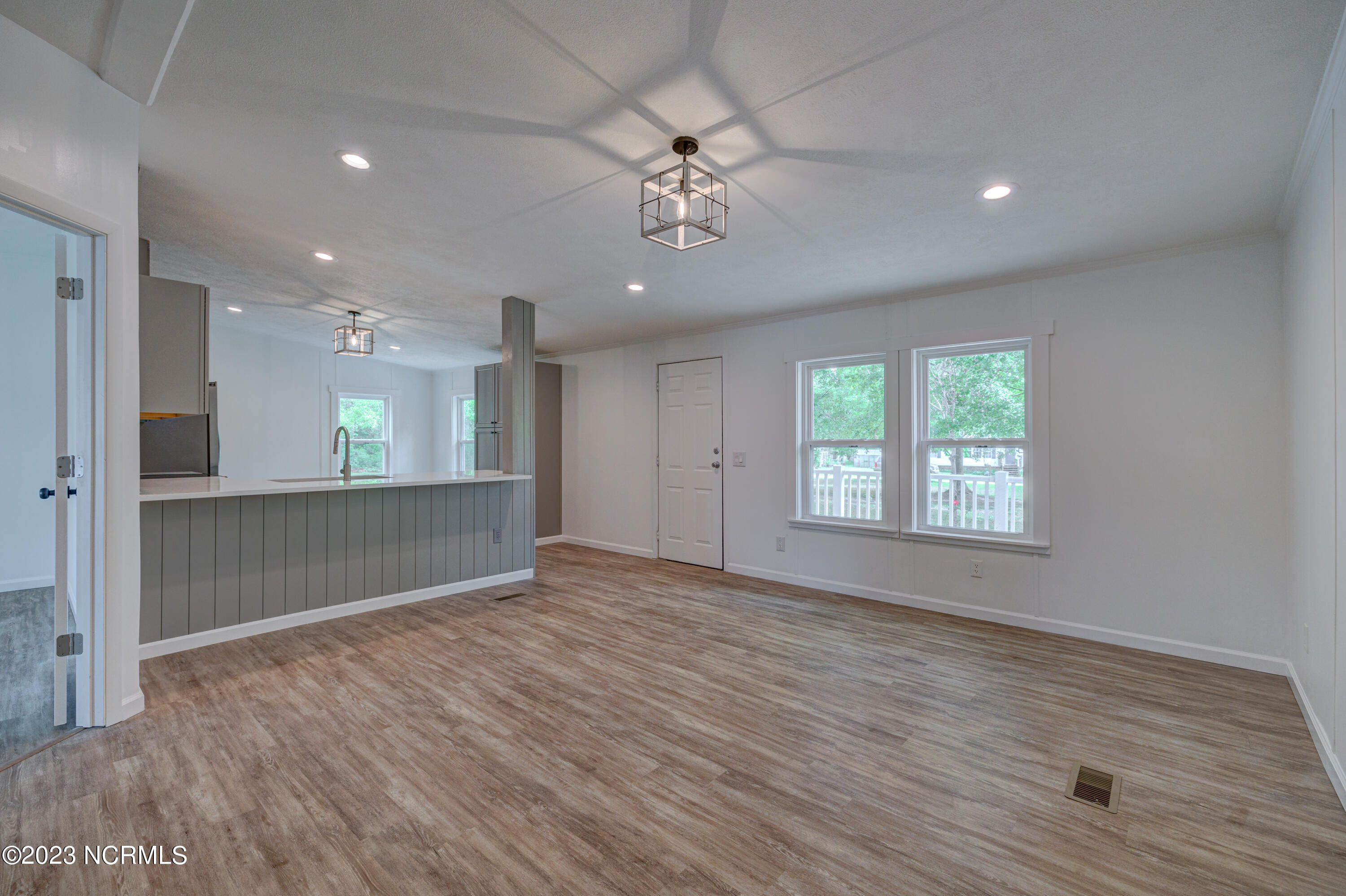 143 Maple Drive Holly Ridge, NC 28445 - Photo 13 of 48 Living room 1