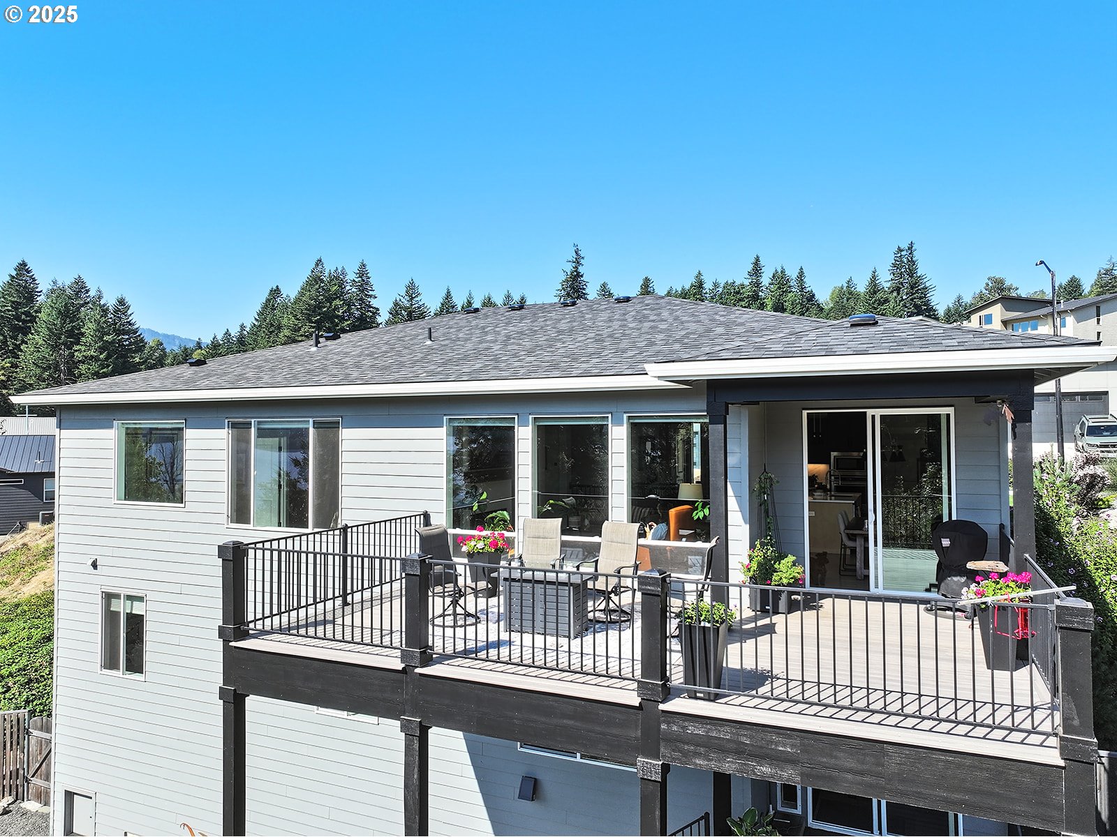 220 Lower Basso Circle Stevenson, WA 98648 - Photo 3 of 42