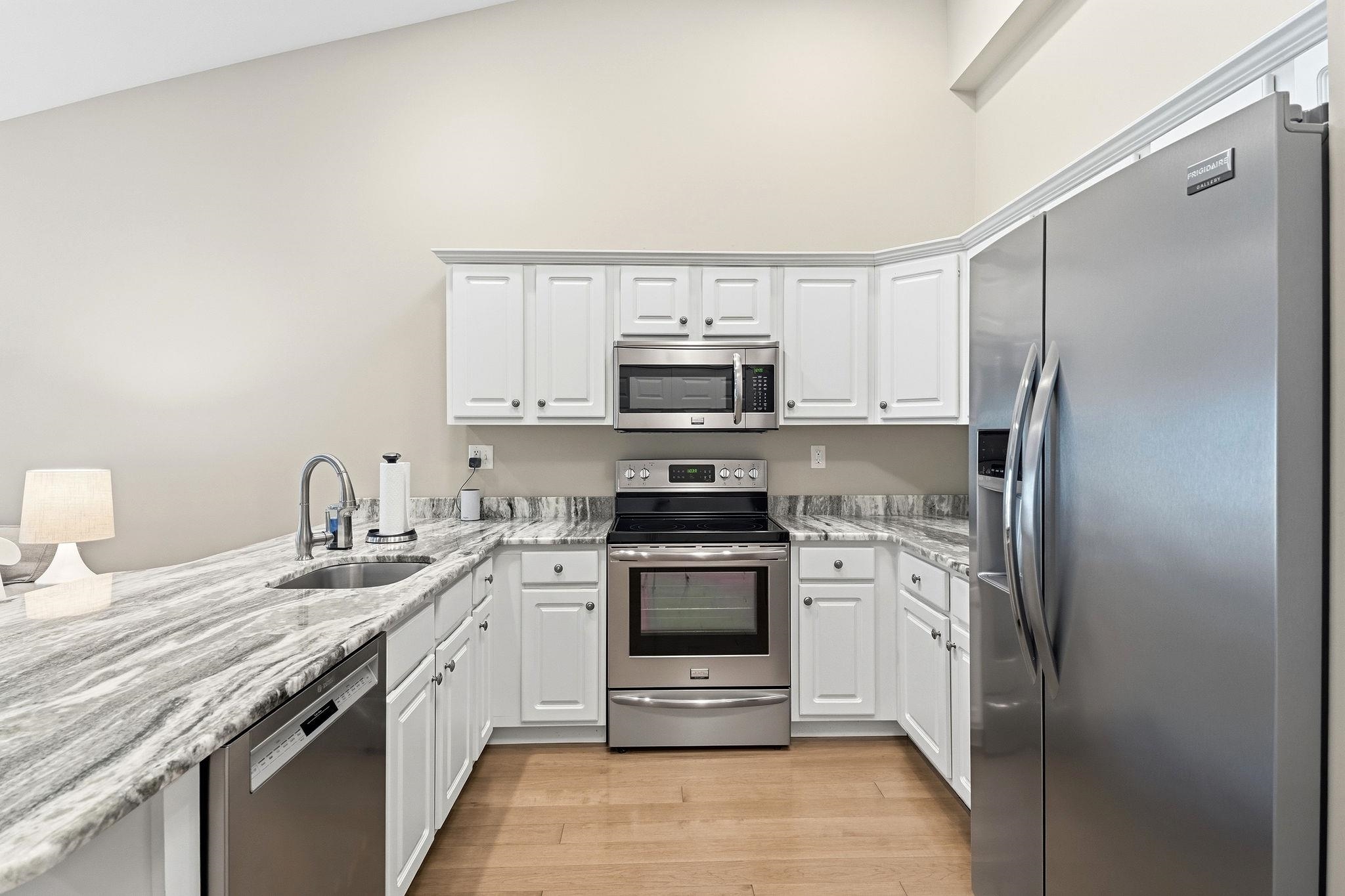 59 Cluff Road, Unit 17 Salem, NH 03079 - Photo 2 of 21 Gallery Image 2