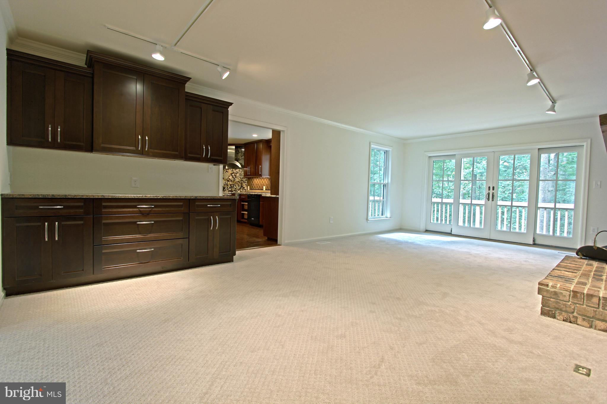 5108 Pheasant Ridge Road Fairfax, VA 22030 - Photo 12 of 30 Family Room