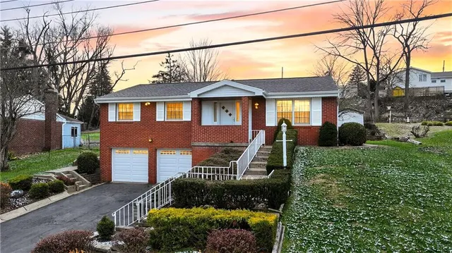 $359,900 | 608 Carrara Drive, Allison Park, PA 15101