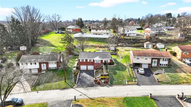 $359,900 | 608 Carrara Drive, Allison Park, PA 15101