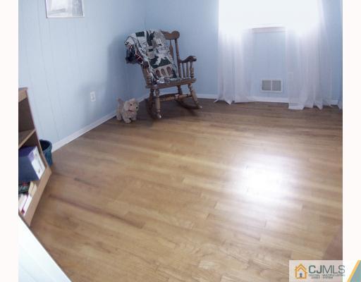 46 Winding Road Iselin, NJ 08830 - Photo 7 of 10 Gallery Image 7