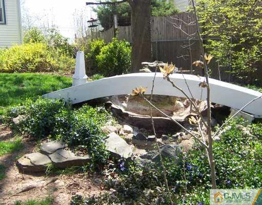 46 Winding Road Iselin, NJ 08830 - Photo 10 of 10 Gallery Image 10