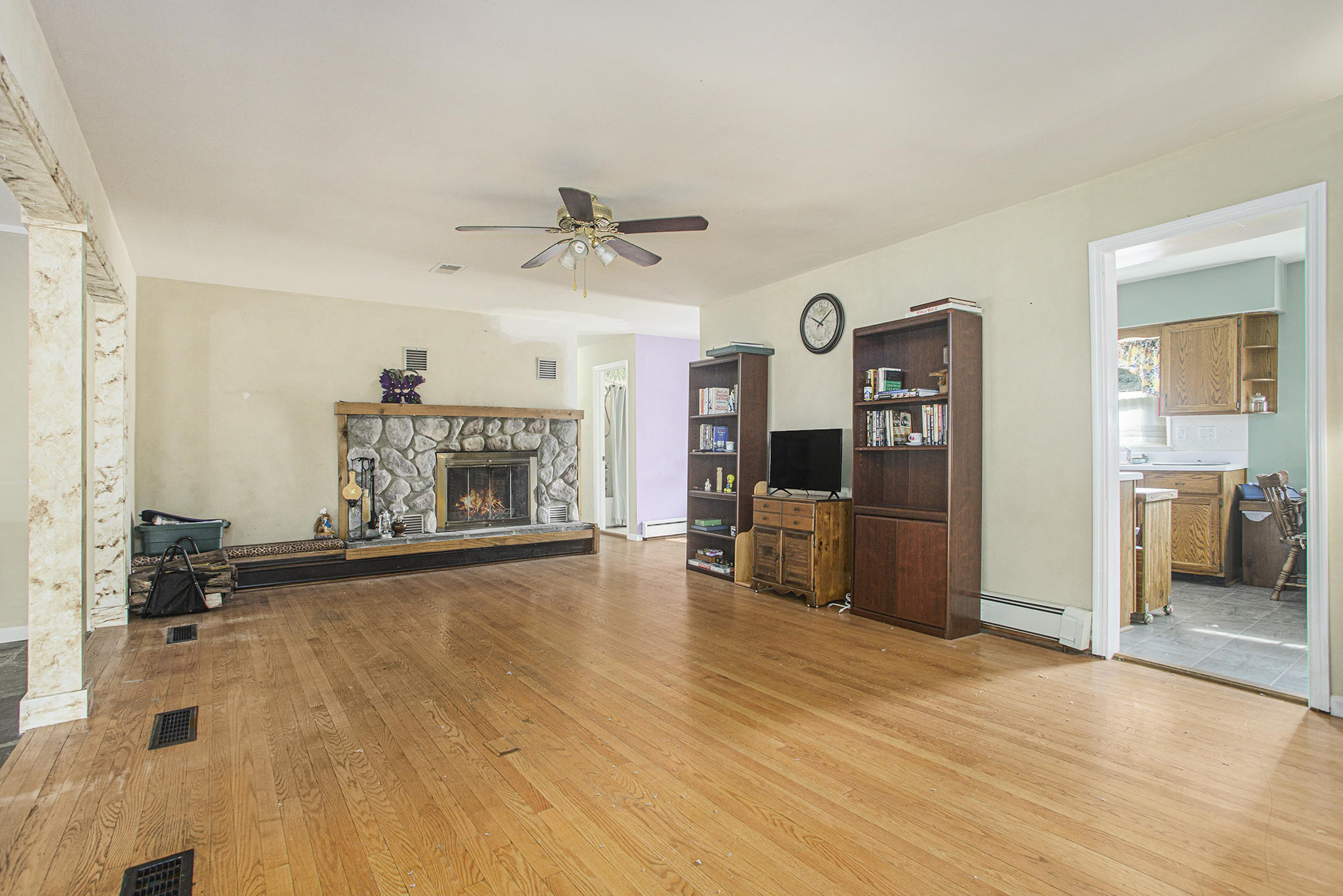 10528 Portage Road Portage, MI 49002 - Photo 4 of 21 EOSR0064-