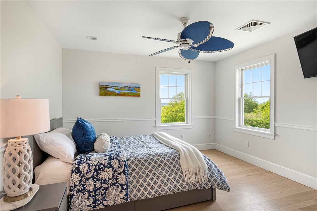 3333 Main Road Tiverton, RI 02878 - Photo 35 of 50