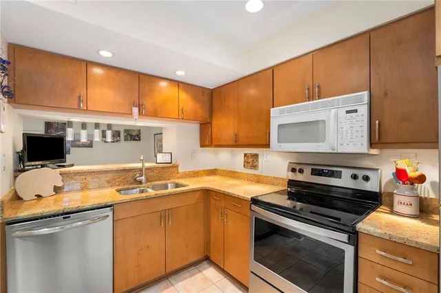 $315,000 | 5180 Chemin De Vie Northeast, Atlanta, GA 30342