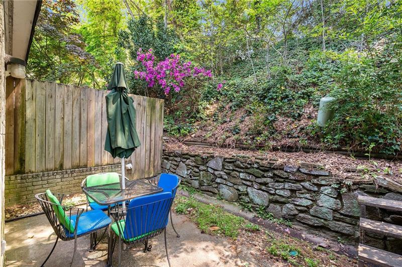 5180 Chemin De Vie Northeast Atlanta, GA 30342 - Photo 26 of 30