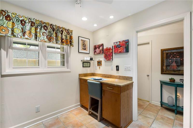 5180 Chemin De Vie Northeast Atlanta, GA 30342 - Photo 4 of 30