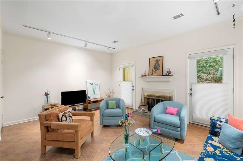 5180 Chemin De Vie Northeast Atlanta, GA 30342 - Photo 9 of 30