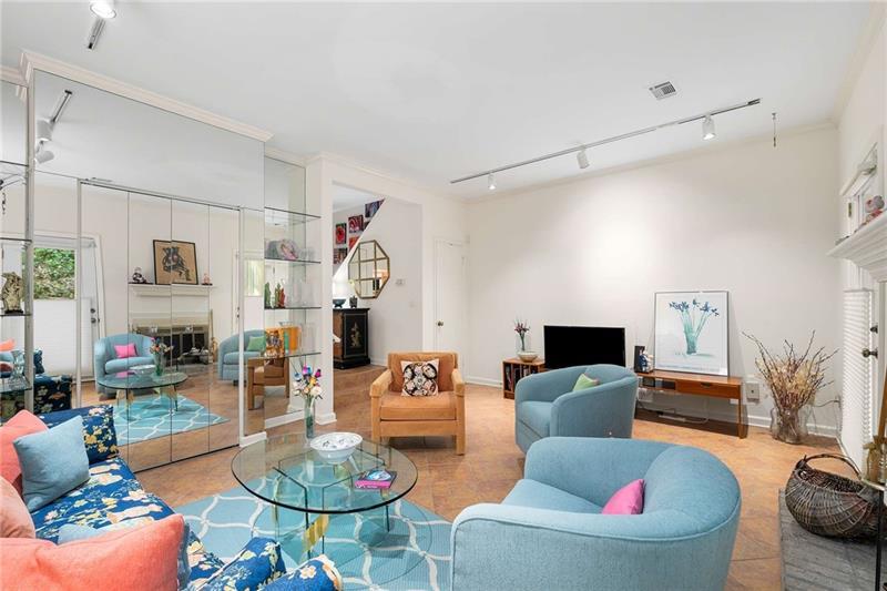 5180 Chemin De Vie Northeast Atlanta, GA 30342 - Photo 10 of 30