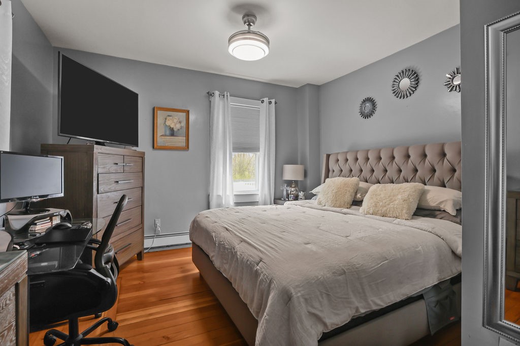 56 Errol Street Warwick, RI 02888 - Photo 15 of 27