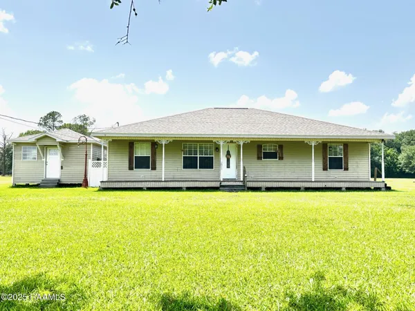 $225,000 | 2811 Charlene Highway, Eunice, LA 70535
