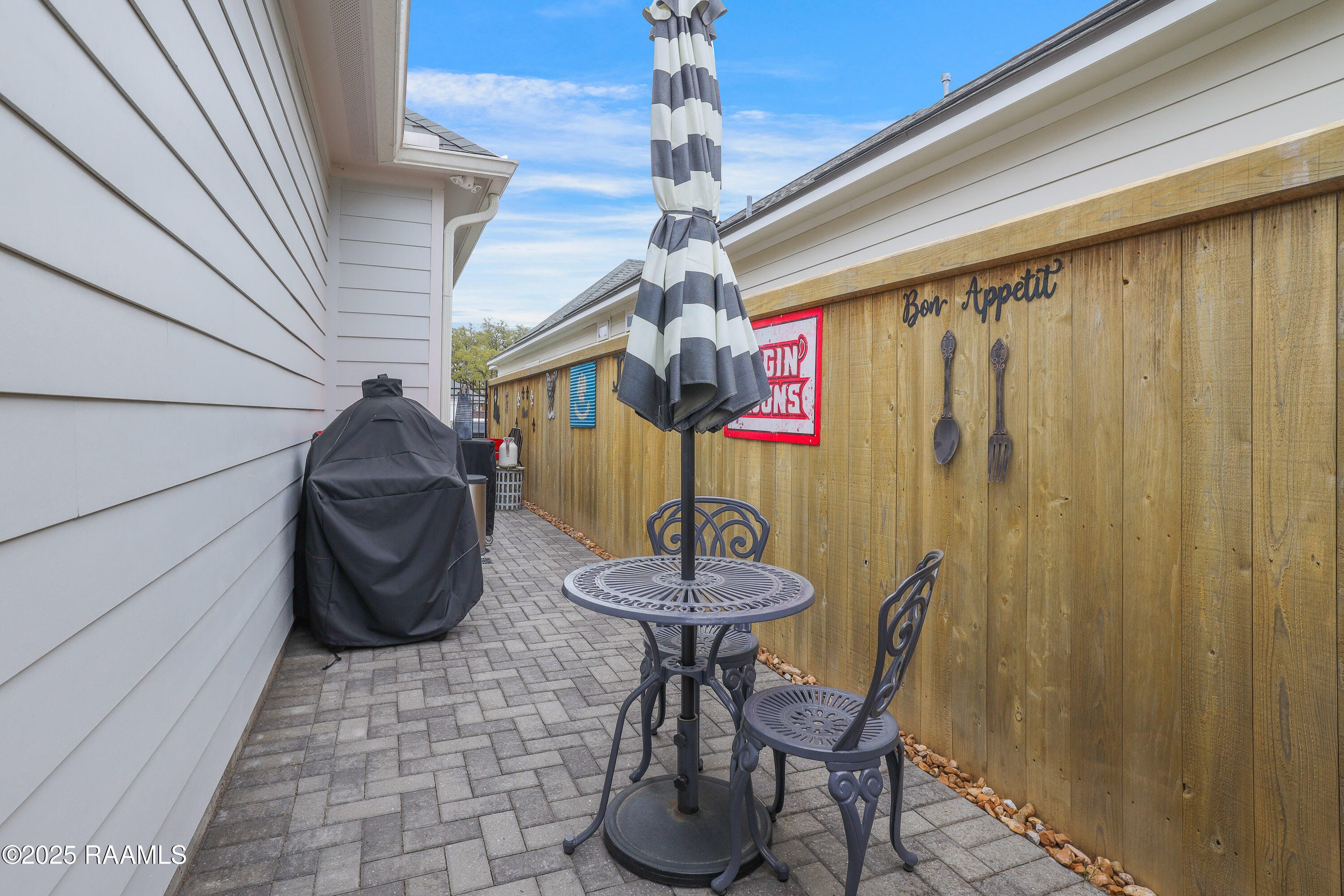 608 Bourdette Drive Lafayette, LA 70507 - Photo 20 of 28 Bourdette-20