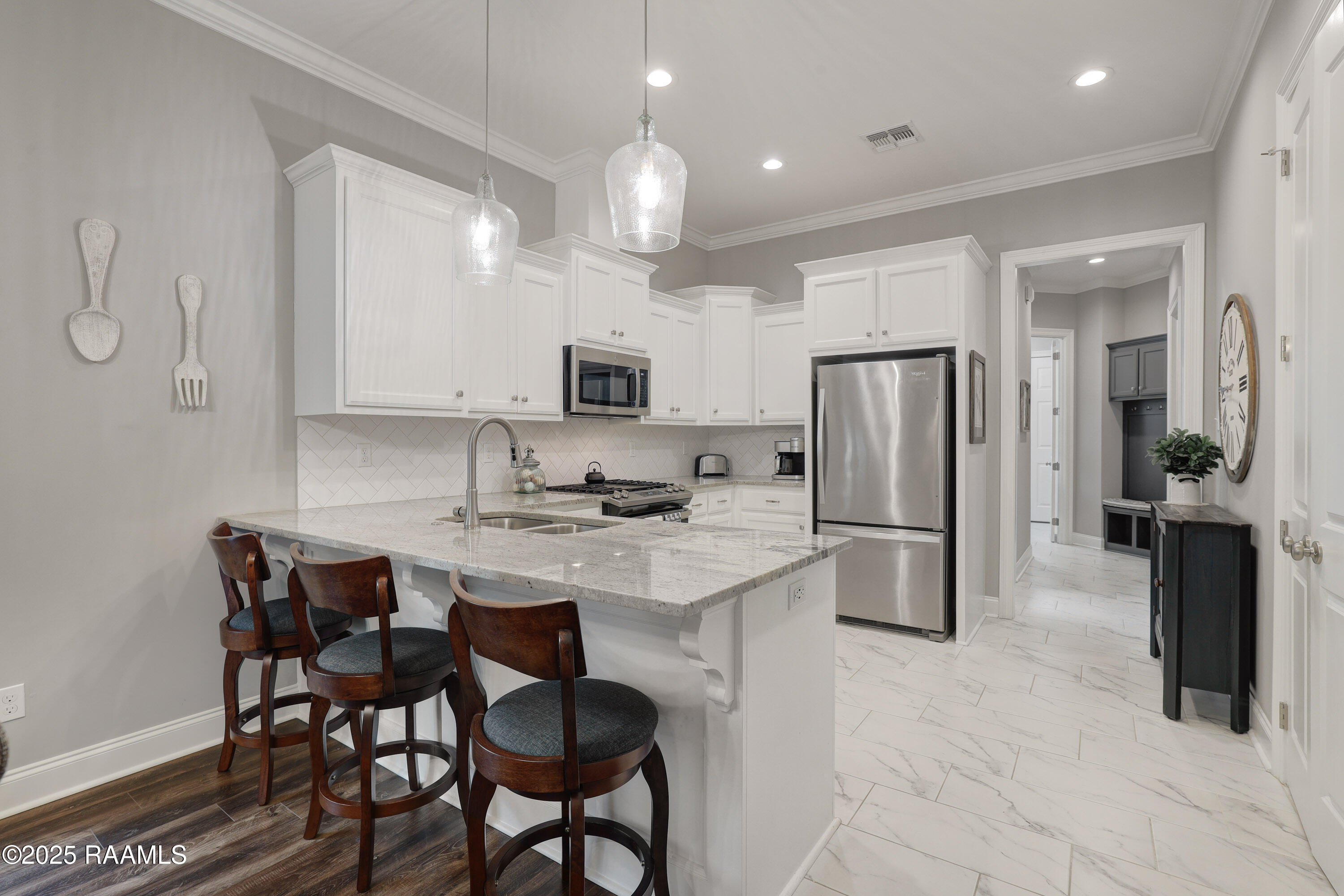 608 Bourdette Drive Lafayette, LA 70507 - Photo 8 of 28 Bourdette-07