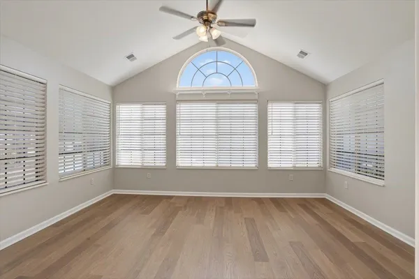 $290,000 | 1693 East Southfield Circle, Memphis, TN 38016