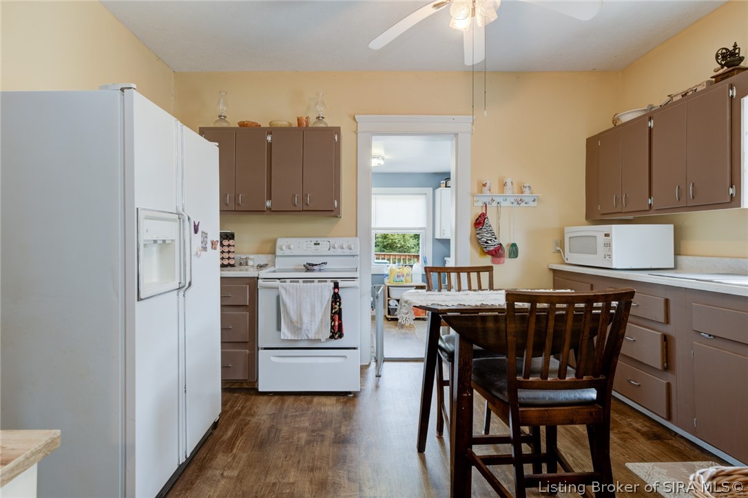 2465 New Middletown Road Southeast Corydon, IN 47112 - Photo 10 of 36