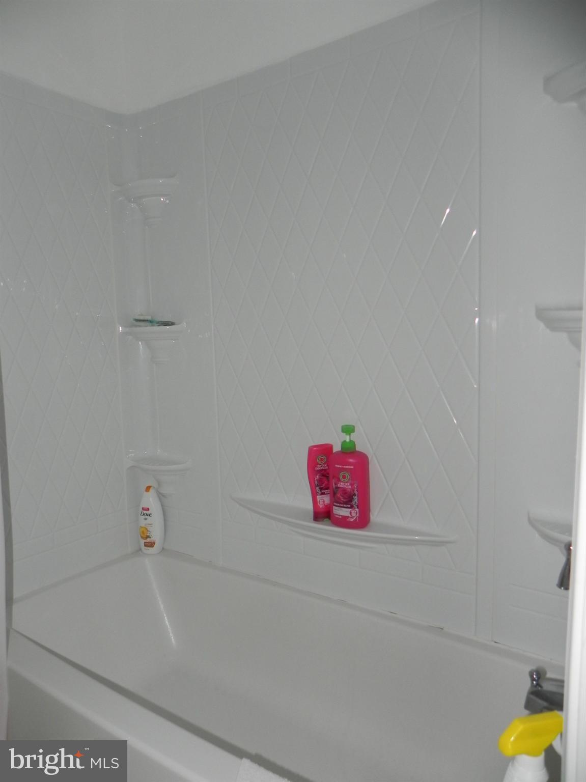 3918 Inner Circle Baltimore, MD 21225 - Photo 23 of 26 Bath