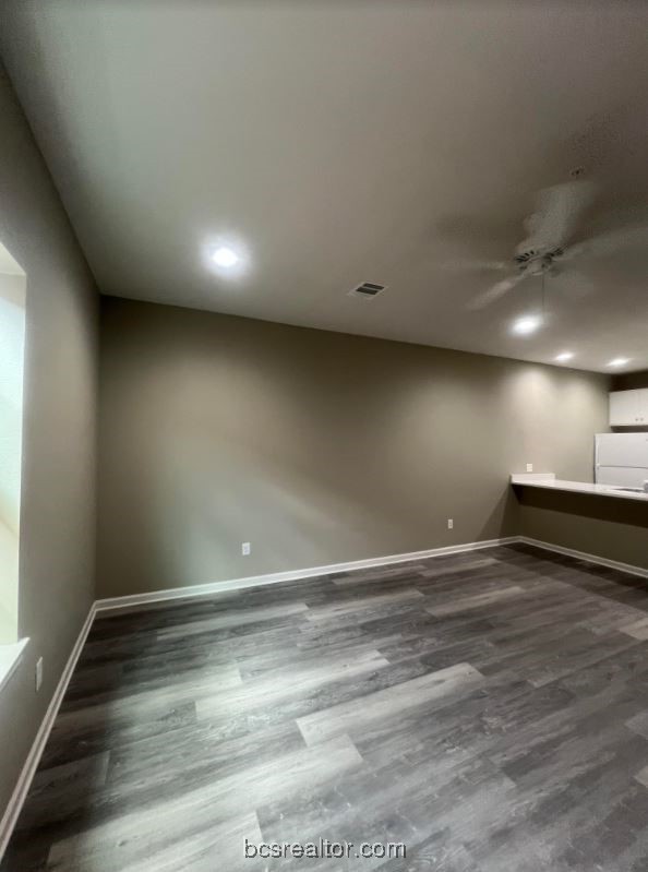 1305 West Villa Maria Road, Unit D105 Bryan, TX 77801 - Photo 2 of 20 a view of room