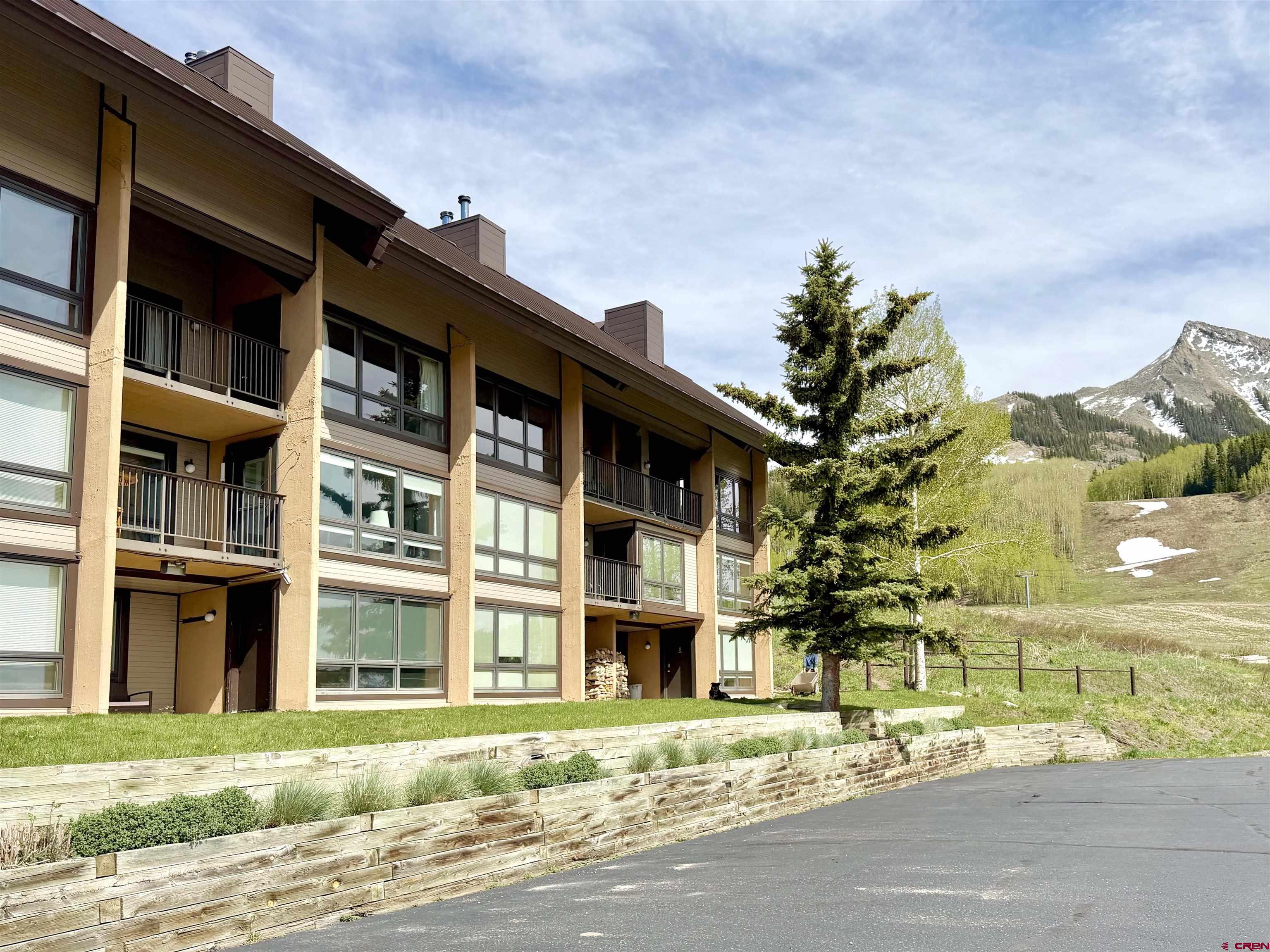 51 Whetstone Road, Unit 2306 Crested Butte, CO 81225 - Photo 43 of 44 a front view of a building