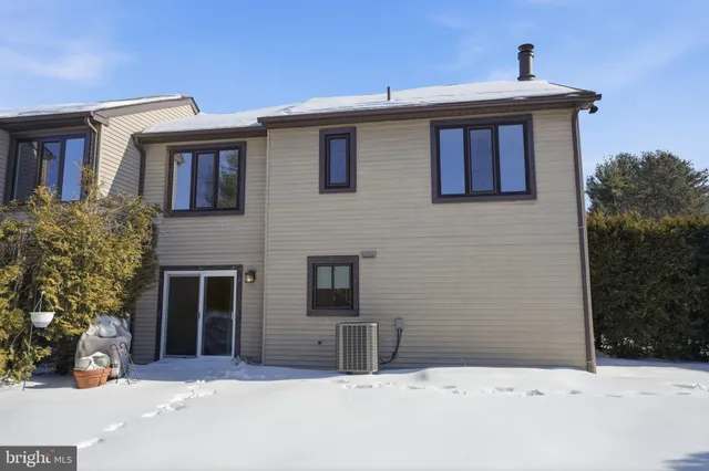 a view of a terrace with sitting area
