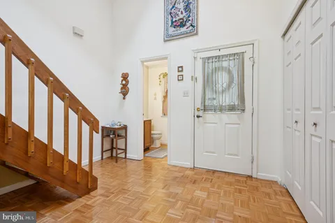 $524,900 | 27 E Chicopee Drive, Princeton, NJ 08540