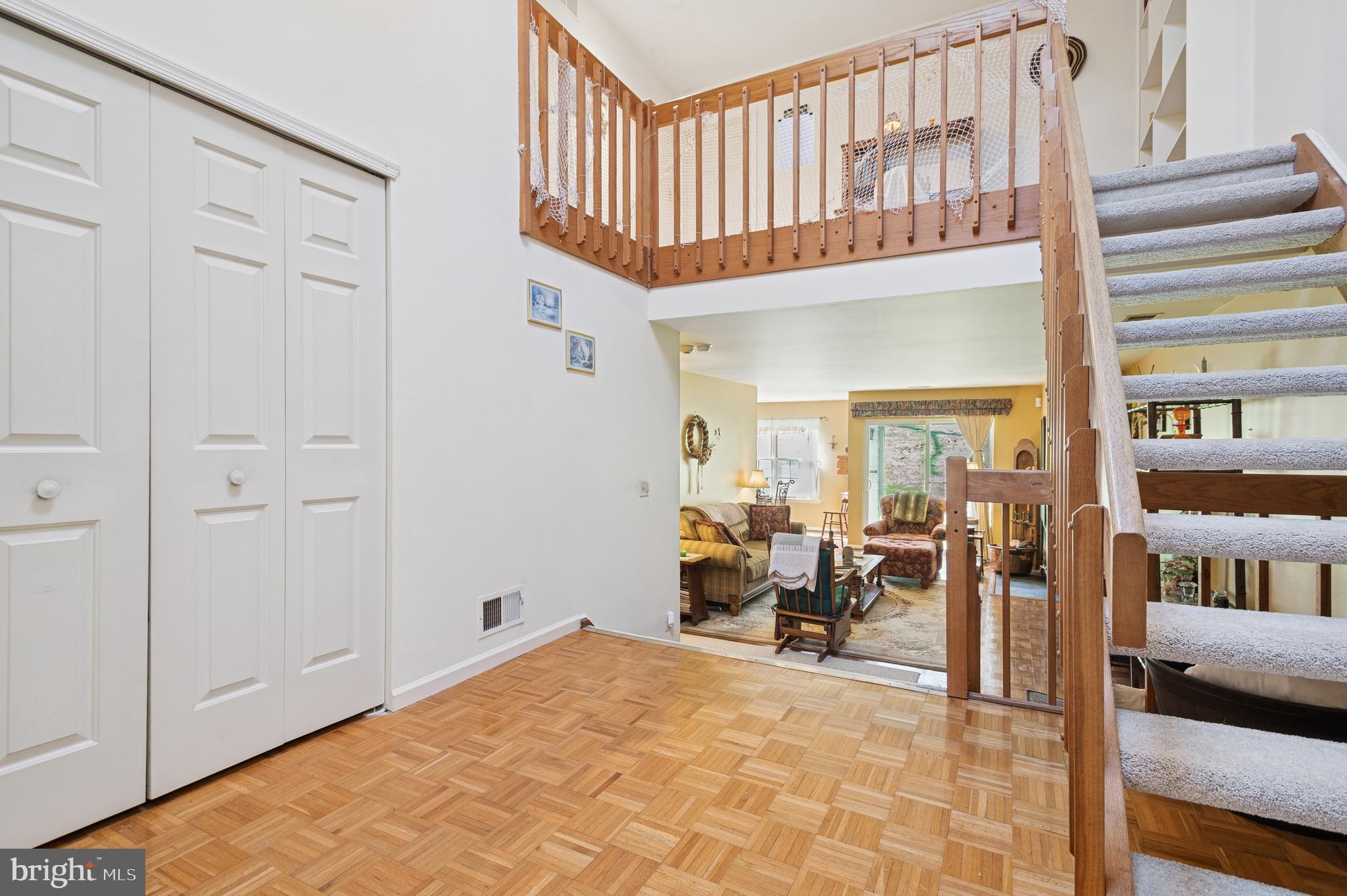 27 E Chicopee Drive Princeton, NJ 08540 - Photo 4 of 30