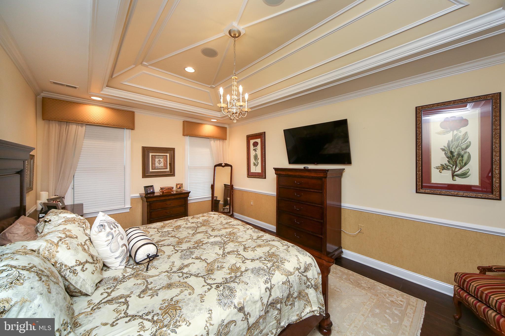 12 Rittenhouse Circle Newtown, PA 18940 - Photo 24 of 53 First Floor Owner Suite