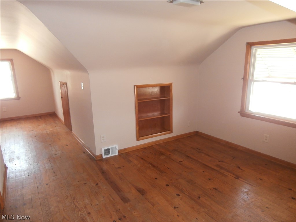 30136 Forestgrove Road Willowick, OH 44095 - Photo 5 of 11