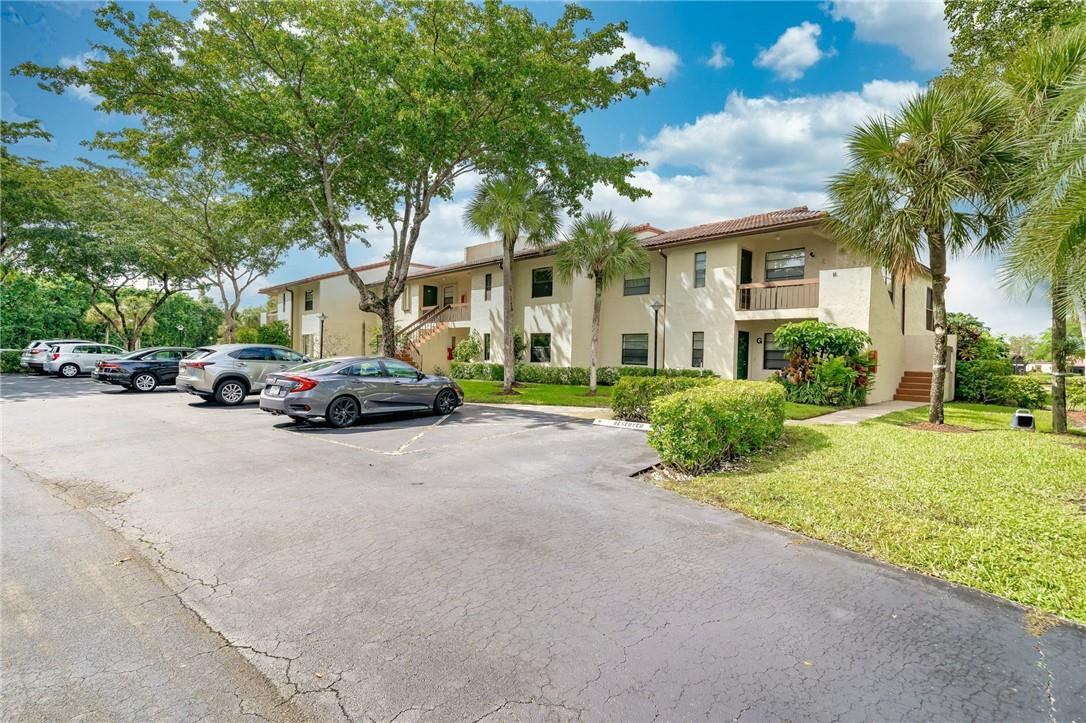 21731 Arriba Real, Unit 27G Boca Raton, FL 33433 - Photo 4 of 29 Photo 4