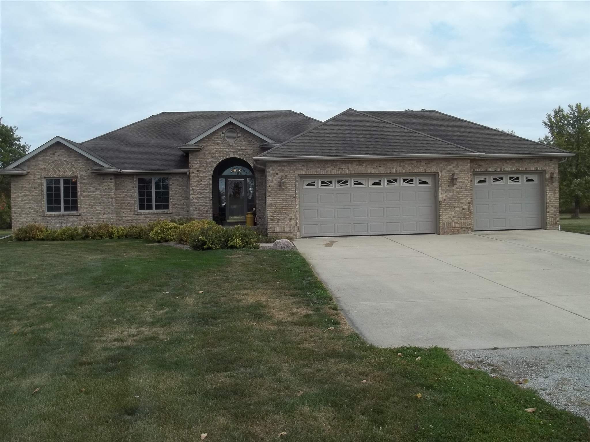 6755 Mansion Road Chatham, IL 62629 - Photo 2 of 2