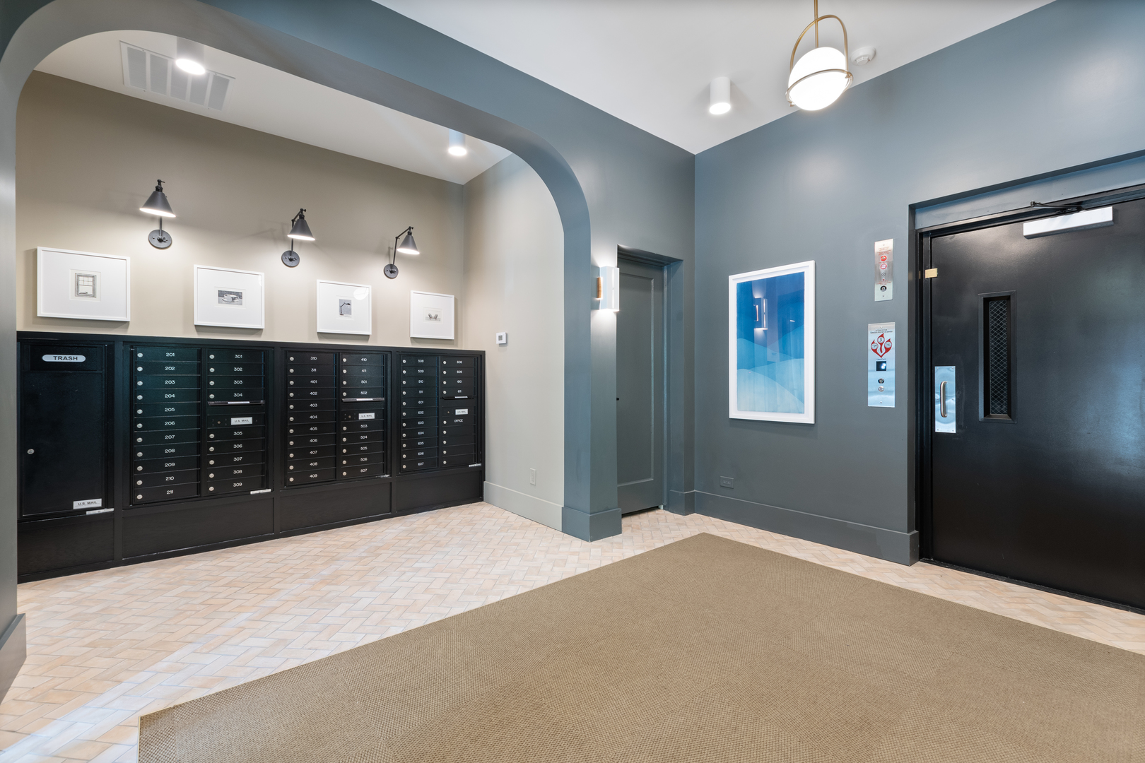 1650 West Roscoe Street, Unit 207 Chicago, IL 60657 - Photo 17 of 23