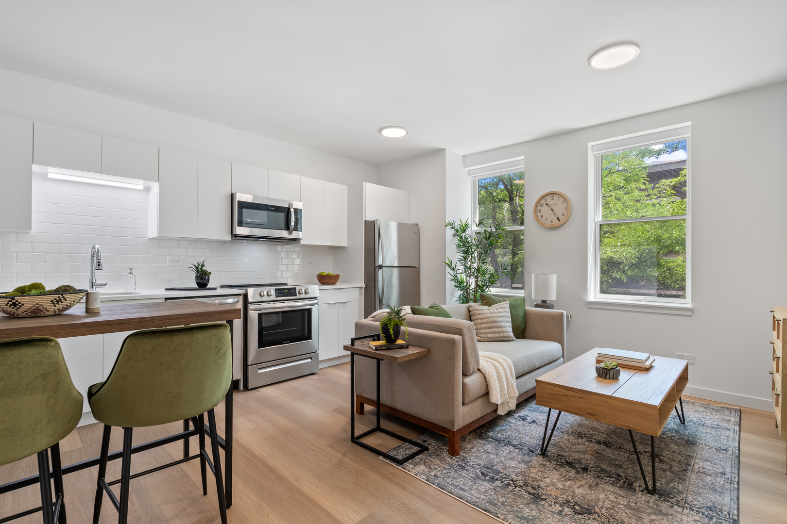 1650 West Roscoe Street, Unit 207 Chicago, IL 60657 - Photo 2 of 23