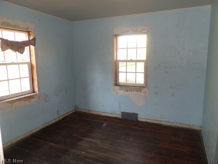 8873 Freedom Road Windham, OH 44288 - Photo 6 of 11 Gallery Image 6