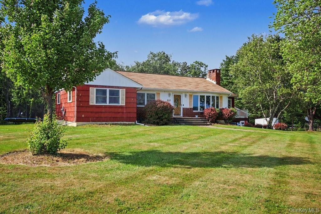 237 Pine Grove Road Middletown, NY 10940 - Photo 4 of 45