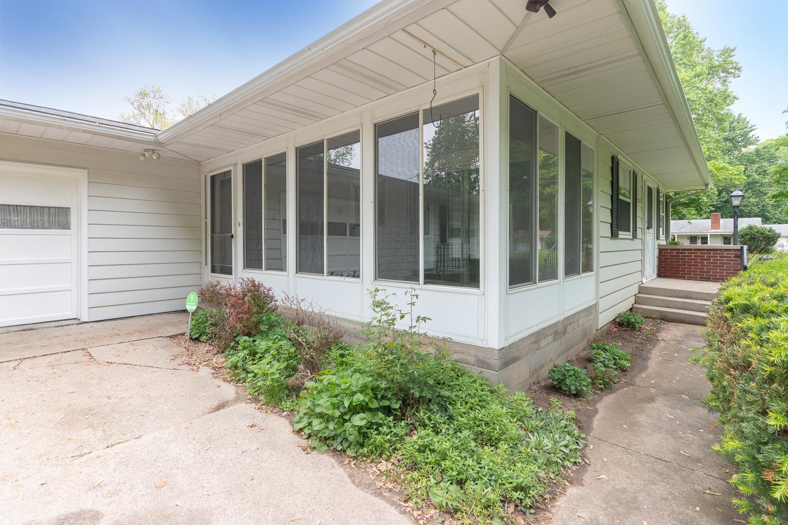 65523 Washington Road Goshen, IN 46526 - Photo 2 of 24 Gallery Image 2