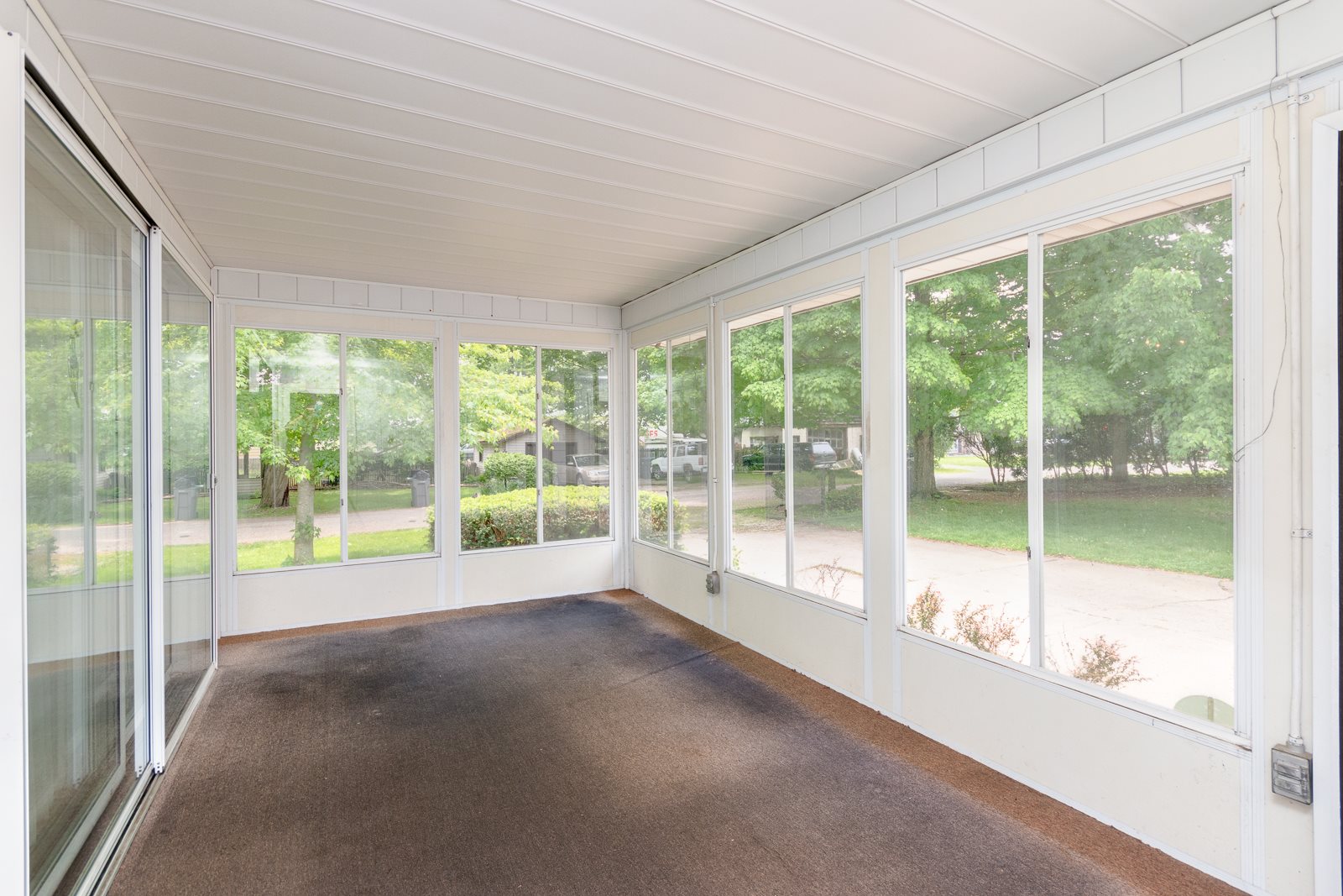 65523 Washington Road Goshen, IN 46526 - Photo 3 of 24 Gallery Image 3