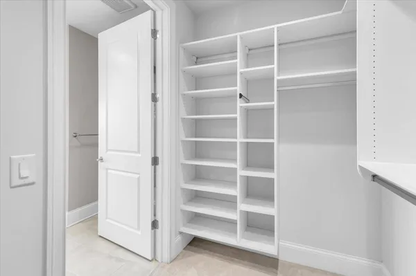 $685,000 | 1024 Club View Drive, Unit F202, Gallatin, TN 37066