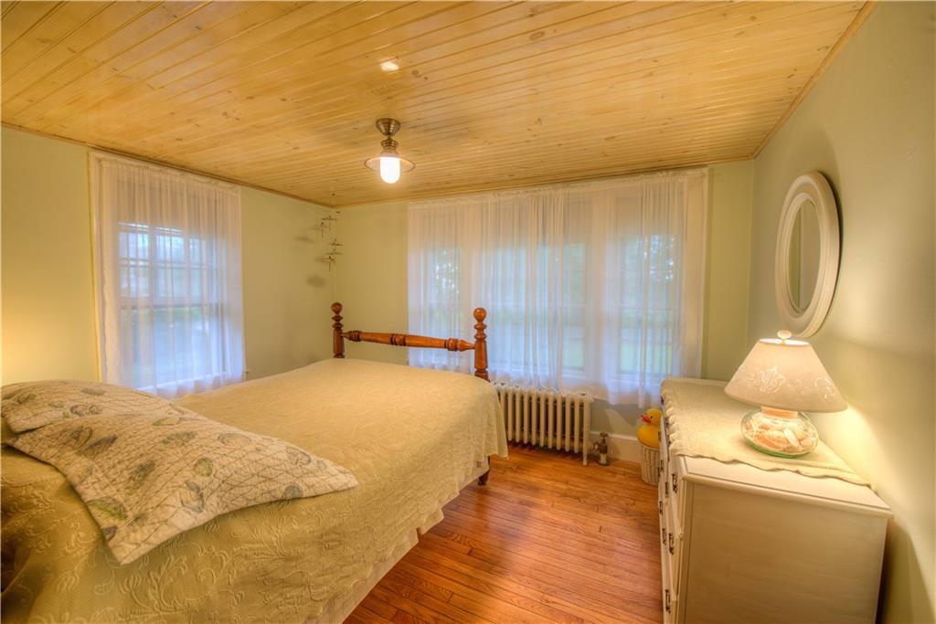 4 Ironclad Road Cape Elizabeth, ME 04107 - Photo 12 of 23 Guest Bedroom