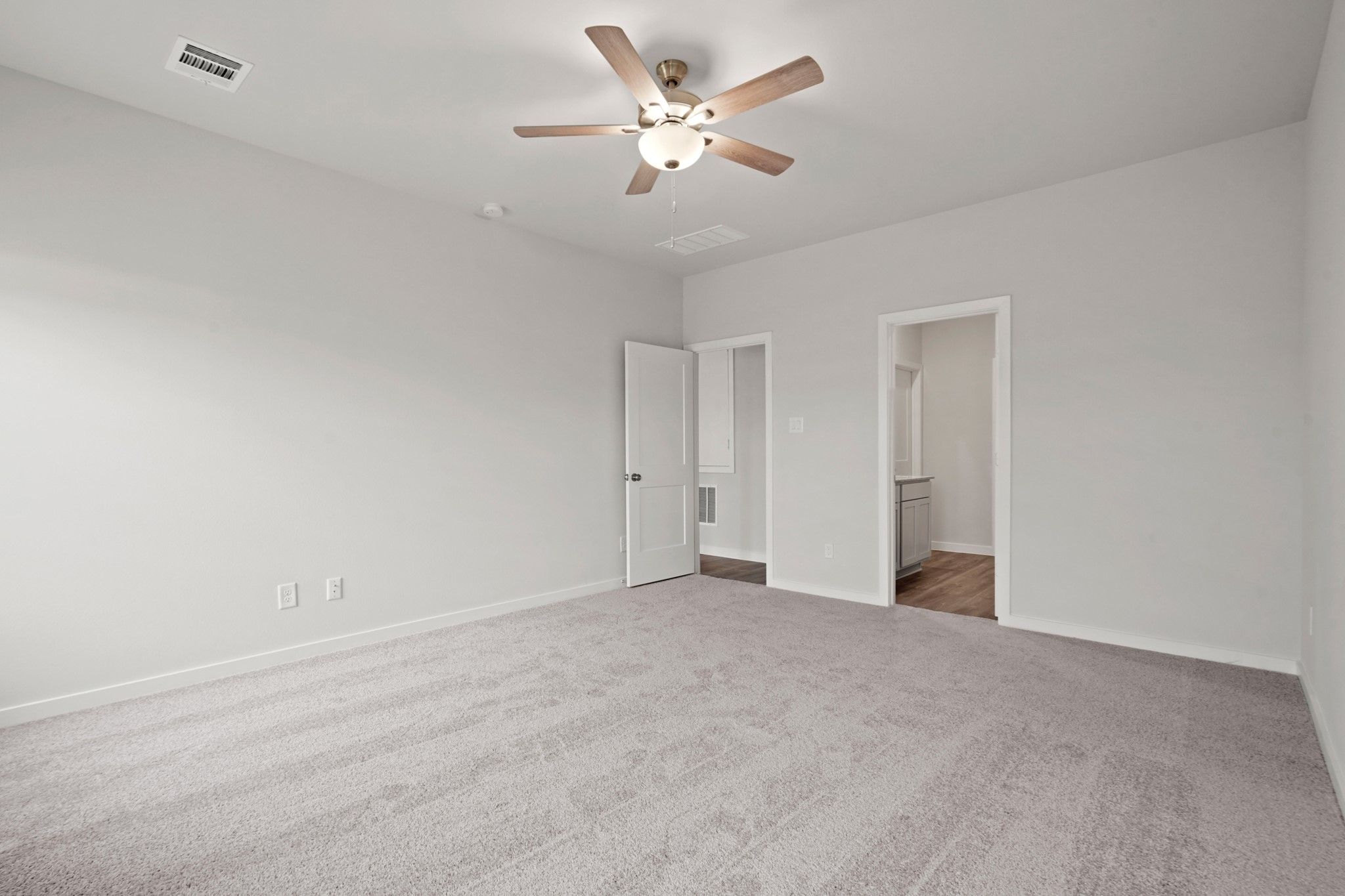14409 Elmfield Lane Conroe, TX 77303 - Photo 11 of 25 representative photo