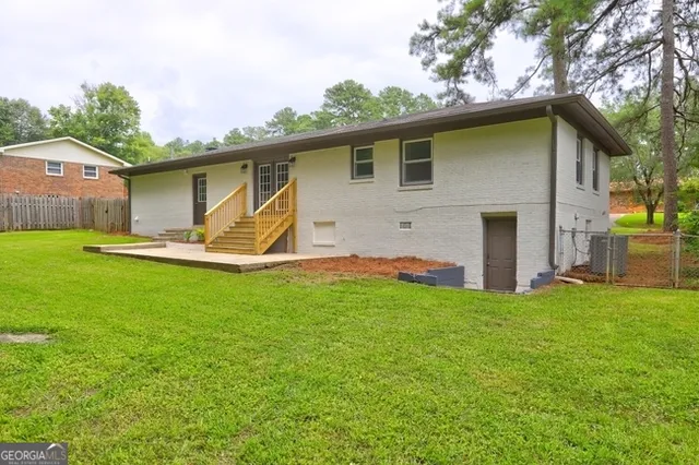 $1,900 | 215 Fond Court, Palmetto, GA 30268