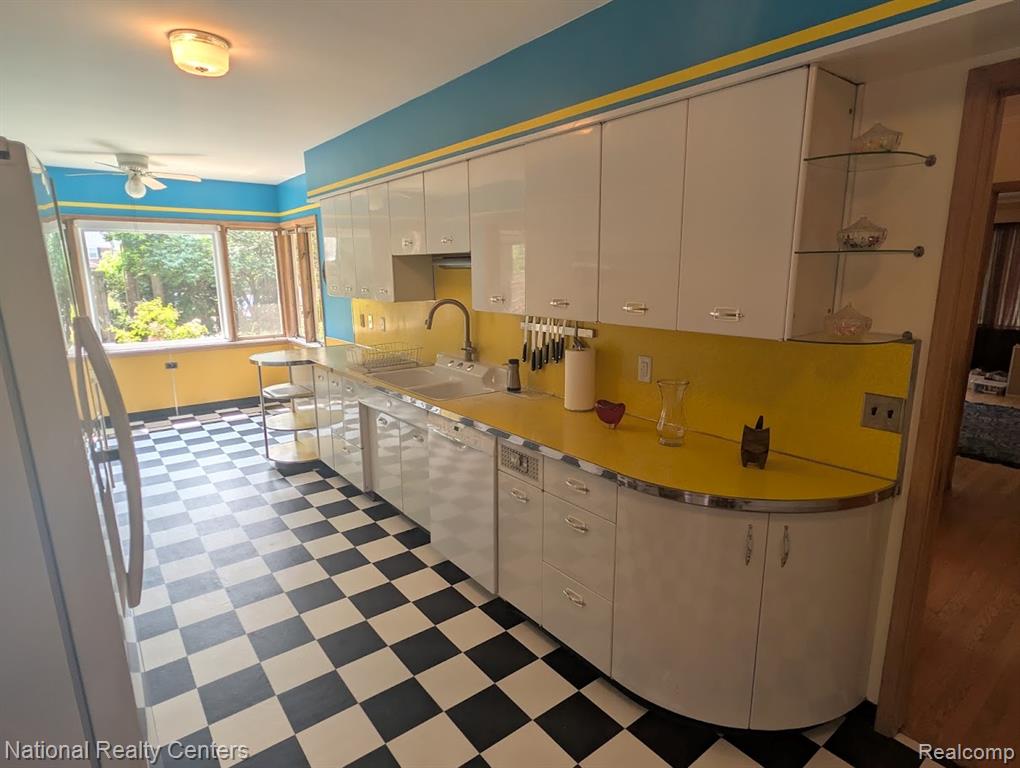 821 Pemberton Road Grosse Pointe, MI 48230 - Photo 15 of 68 Gallery Image 15