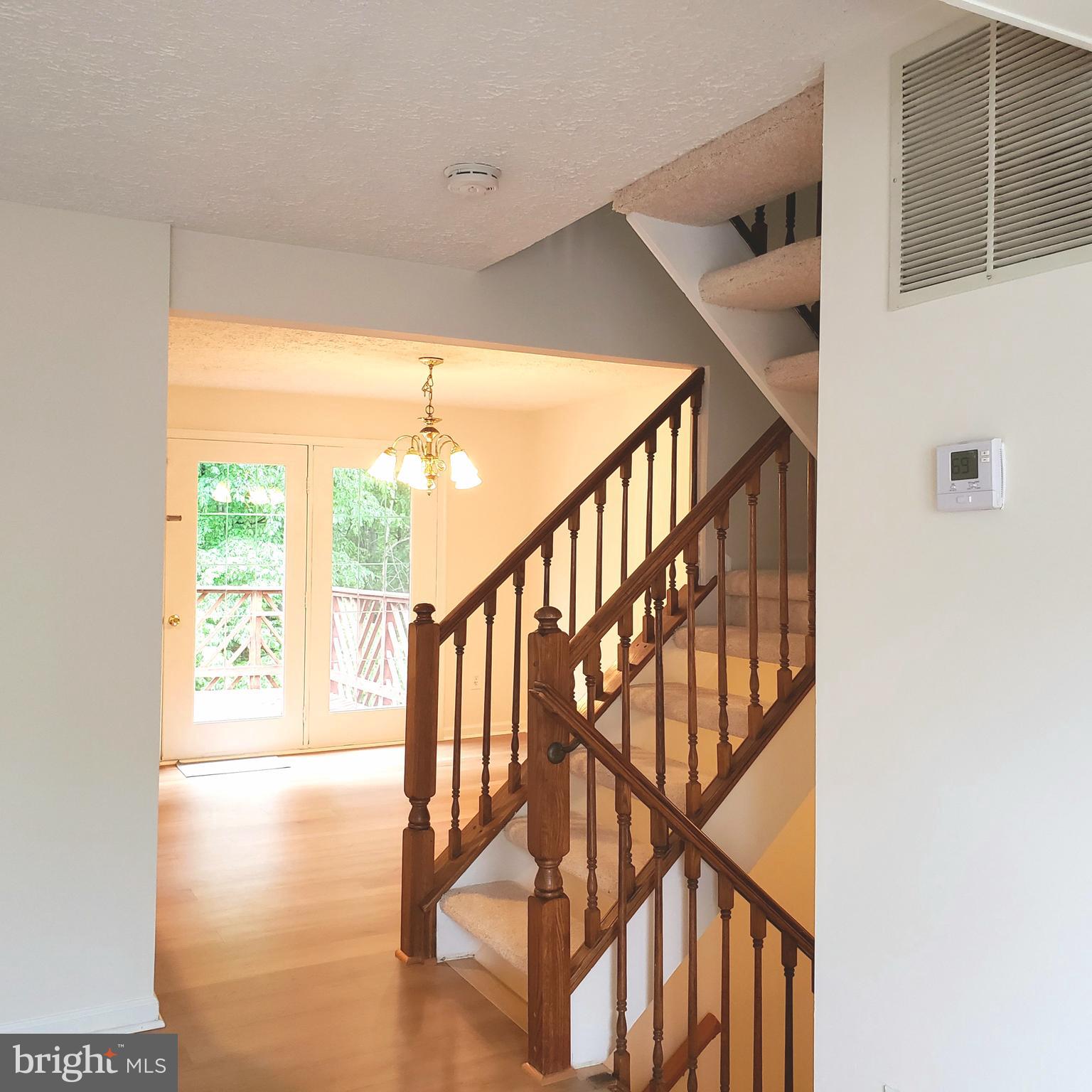 7526 Aspenpark Road Lorton, VA 22079 - Photo 3 of 43 Gallery Image 3