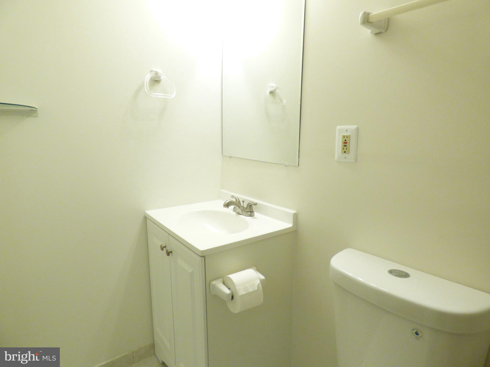 7526 Aspenpark Road Lorton, VA 22079 - Photo 34 of 43 Gallery Image 34