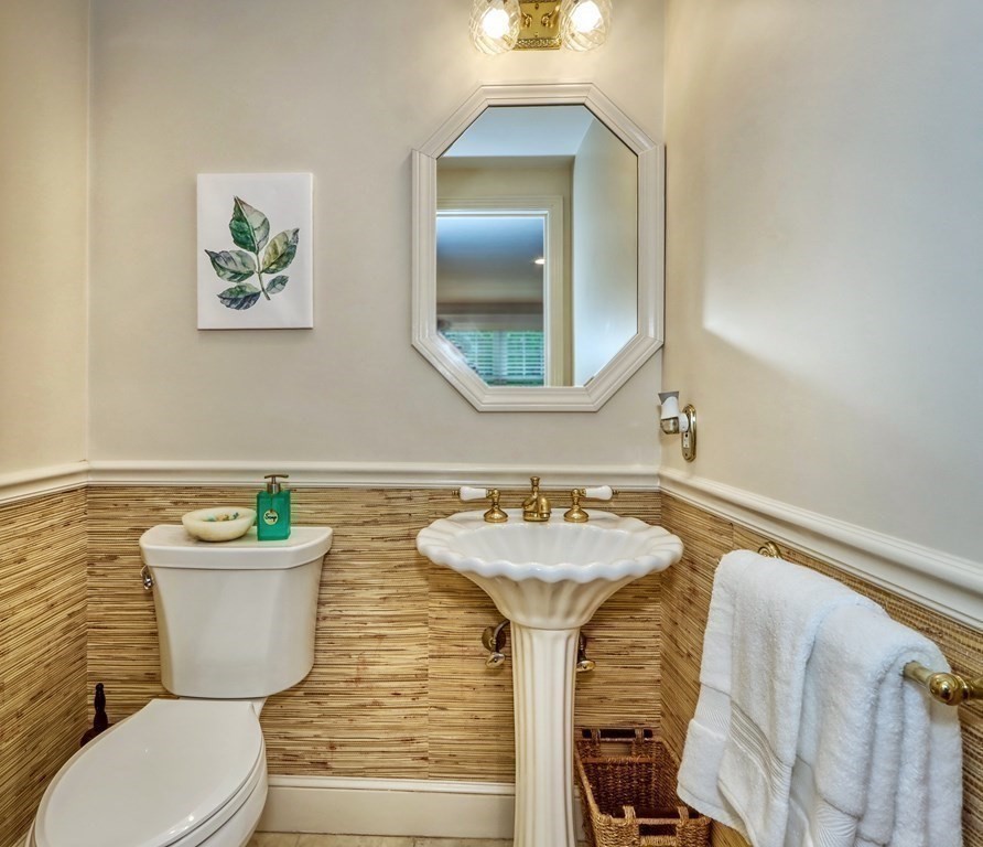 60 Terrace Road Medford, MA 02155 - Photo 17 of 33