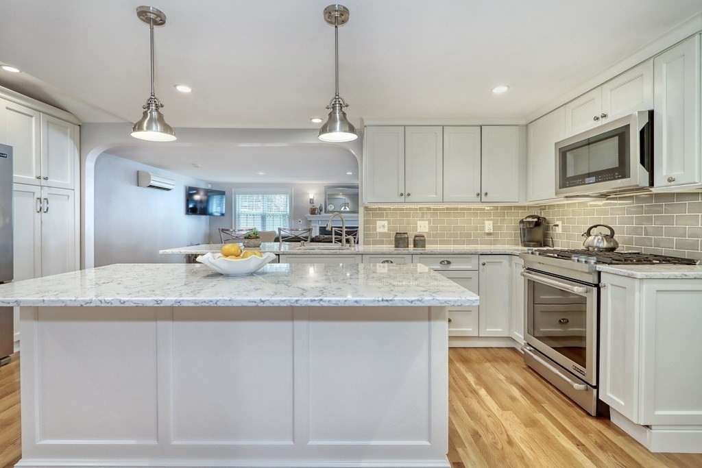 60 Terrace Road Medford, MA 02155 - Photo 5 of 33