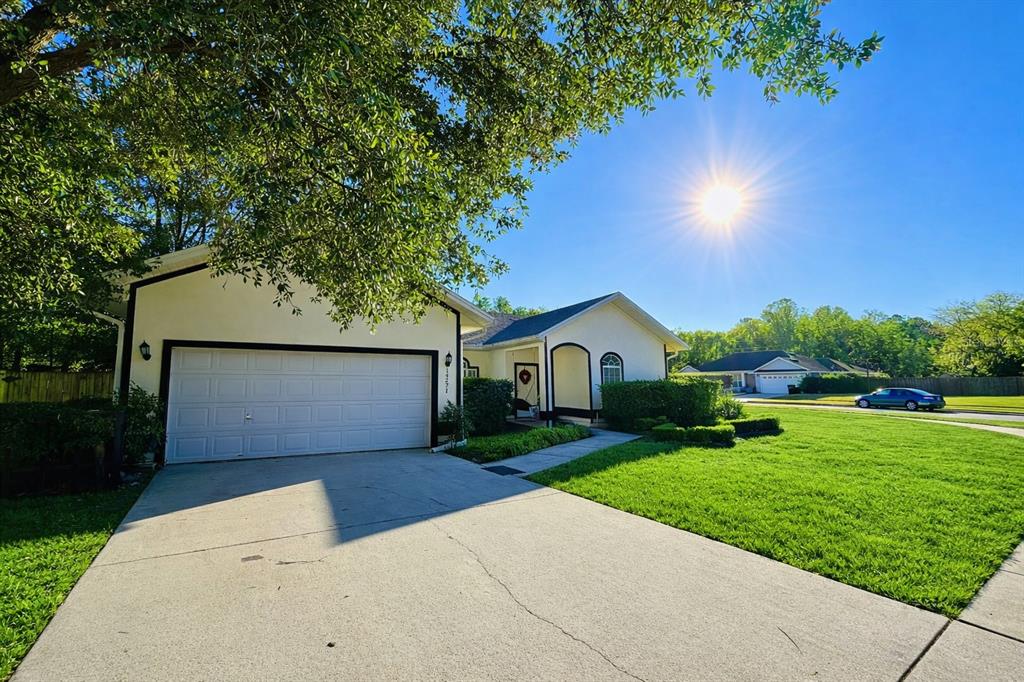 14271 Northwest 10th Road Newberry, FL 32669 - Photo 2 of 24